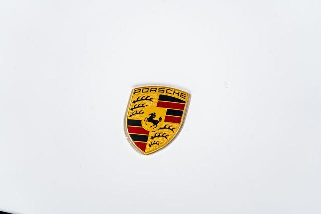 Photo of 2020 White Porsche 911