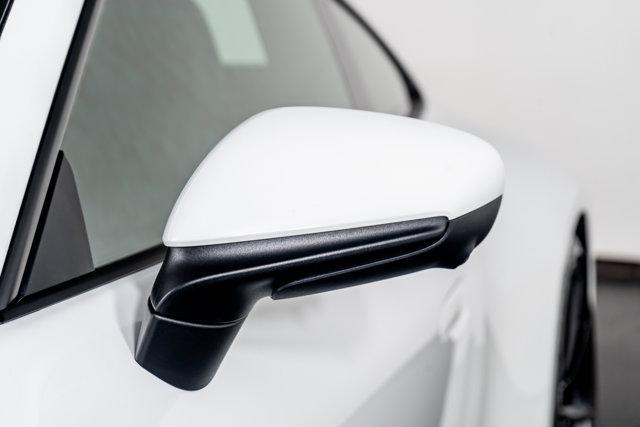 Photo of 2020 White Porsche 911