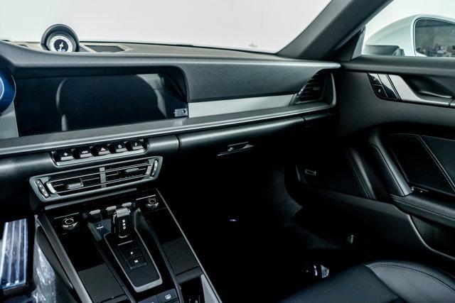 Photo of 2020 White Porsche 911