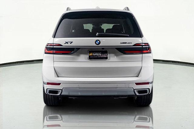 Photo of 2024 Alpine White BMW X7