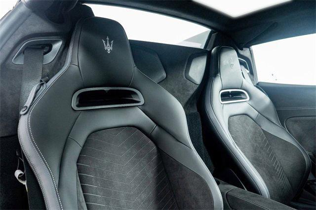 Photo of 2023 White Maserati MC20