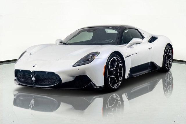 Photo of 2023 White Maserati MC20