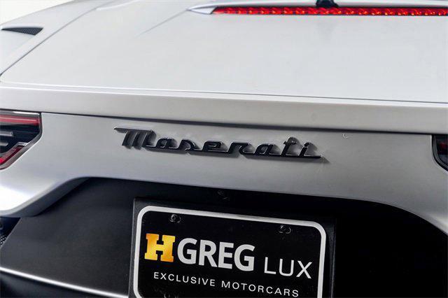Photo of 2023 White Maserati MC20
