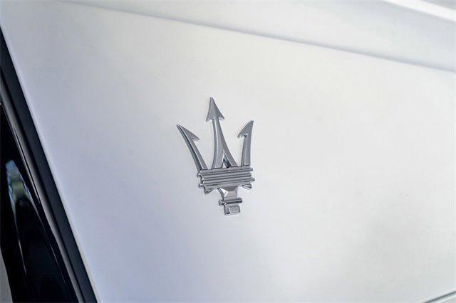 Photo of 2023 White Maserati MC20