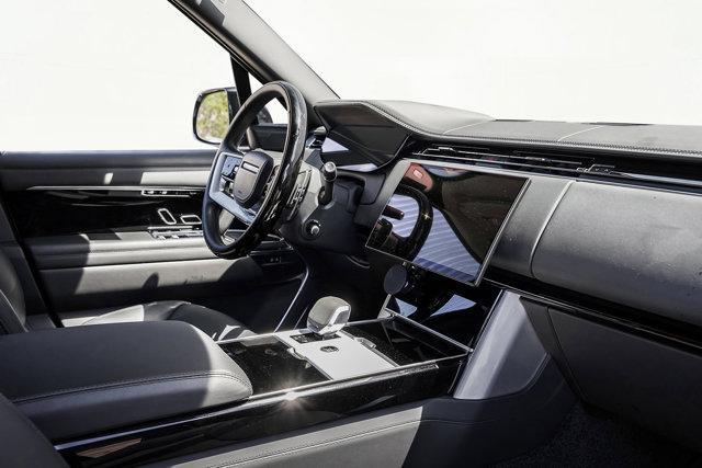 Photo of 2024 Land Rover Range Rover