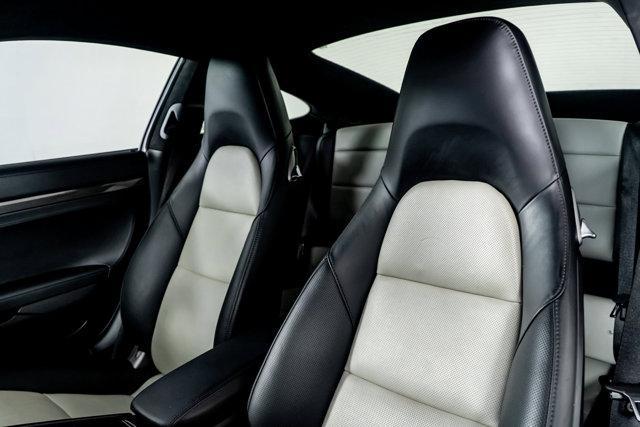 Photo of 2019 White Porsche 911