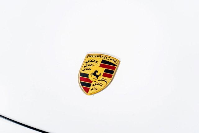 Photo of 2019 White Porsche 911