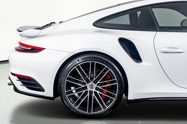 Photo of 2019 White Porsche 911