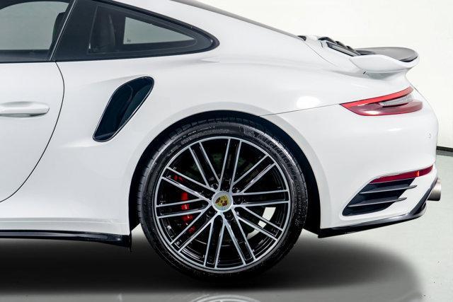 Photo of 2019 White Porsche 911