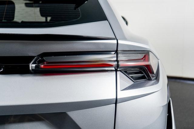 Photo of 2024 Lamborghini Urus