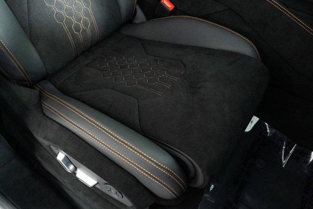 Photo of 2024 Lamborghini Urus