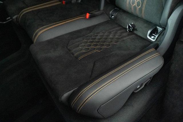 Photo of 2024 Lamborghini Urus