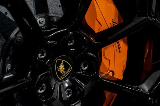 Photo of 2024 Lamborghini Urus