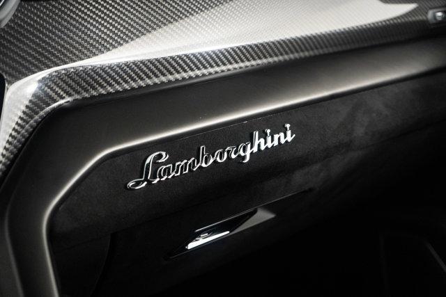Photo of 2024 Lamborghini Urus