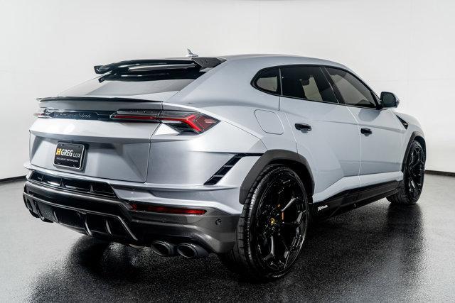 Photo of 2024 Lamborghini Urus