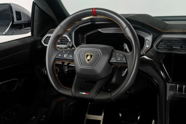 Photo of 2024 Lamborghini Urus
