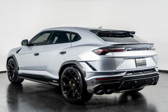 Photo of 2024 Lamborghini Urus