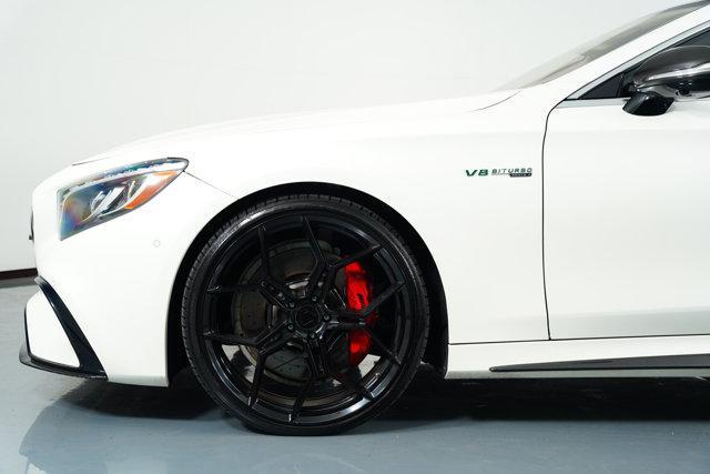 Photo of 2020 designo Cashmere White Magno Mercedes-Benz AMG S 63