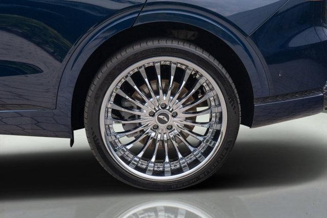 Photo of 2022 Adriatic Blue Genesis GV70
