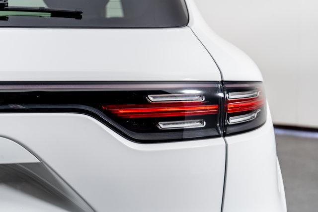 Photo of 2022 White Porsche Cayenne