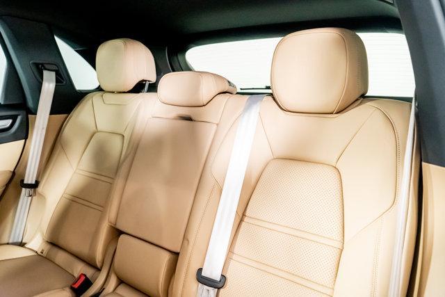 Photo of 2022 White Porsche Cayenne