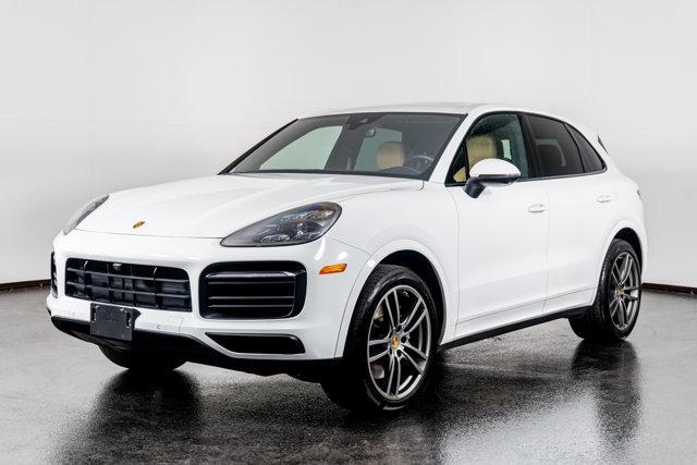 Photo of 2022 White Porsche Cayenne