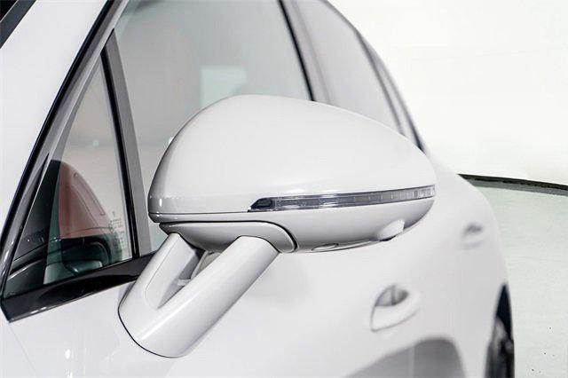 Photo of 2025 Gray Porsche Macan