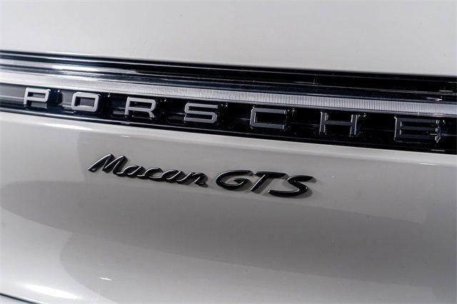 Photo of 2025 Gray Porsche Macan