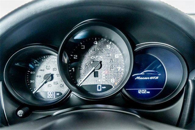Photo of 2025 Gray Porsche Macan