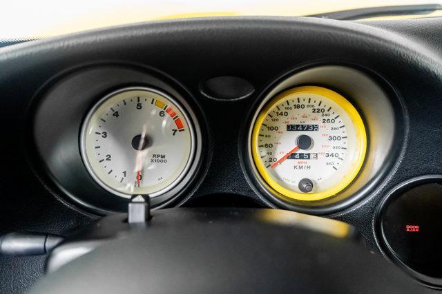 Photo of 2001 Yellow Dodge Viper