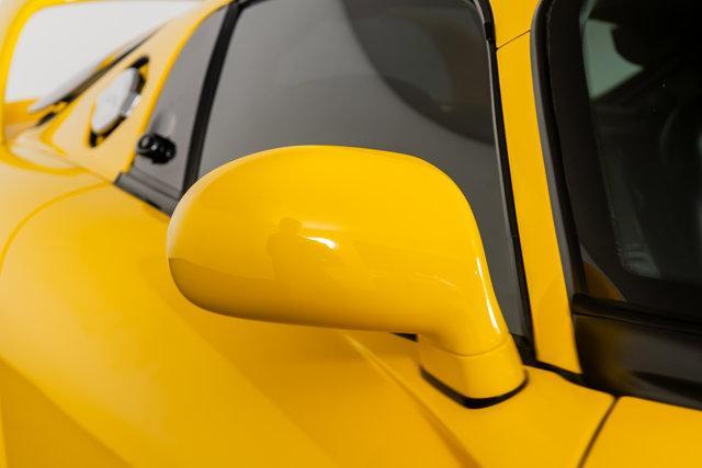 Photo of 2001 Yellow Dodge Viper