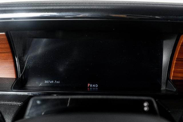 Photo of 2022 Infinite Black Metallic Clearcoat Lincoln Navigator