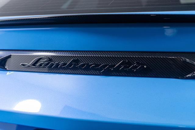Photo of 2024 Blue Lamborghini Urus