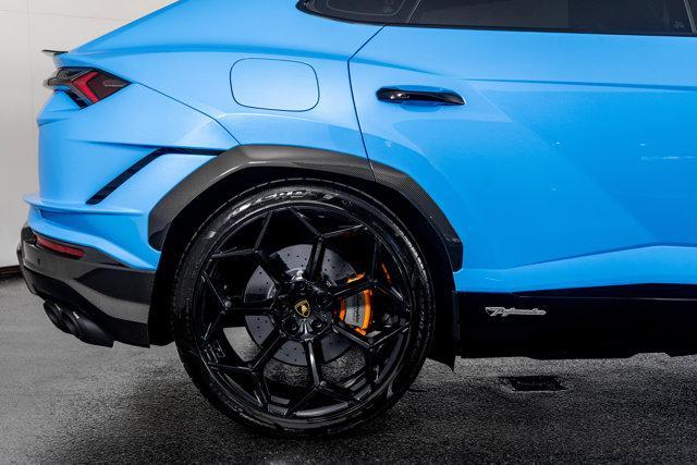 Photo of 2024 Blue Lamborghini Urus