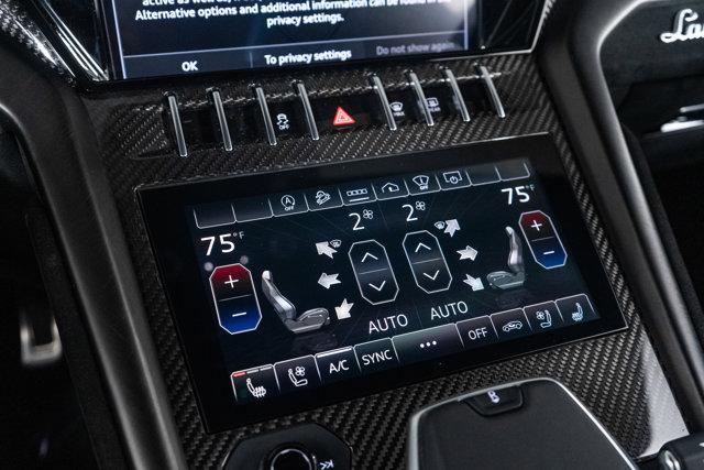 Photo of 2024 Blue Lamborghini Urus