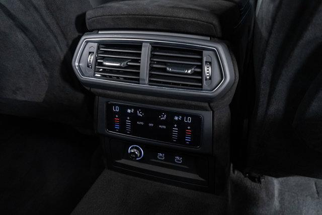 Photo of 2024 Blue Lamborghini Urus