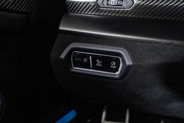 Photo of 2024 Blue Lamborghini Urus