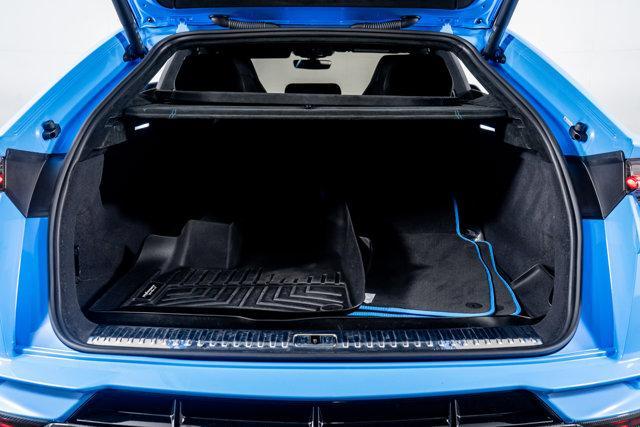 Photo of 2024 Blue Lamborghini Urus