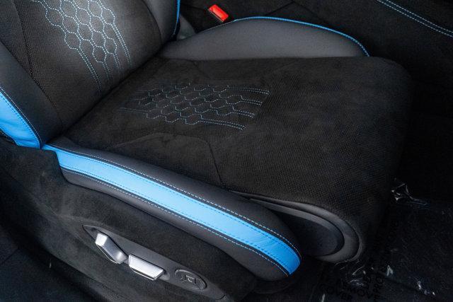 Photo of 2024 Blue Lamborghini Urus
