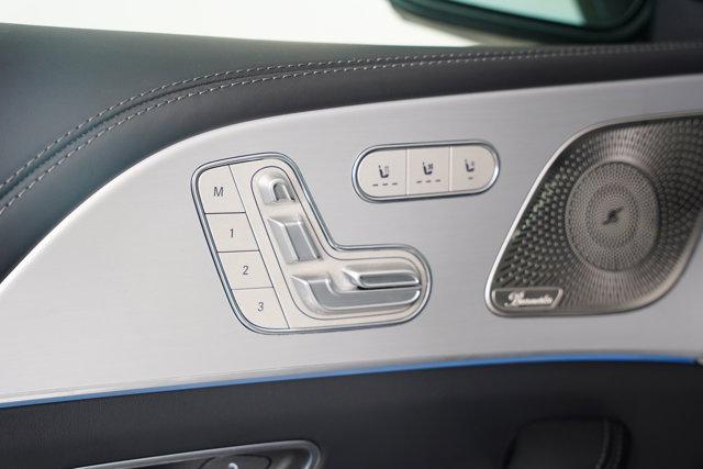 Photo of 2025 Polar White Mercedes-Benz AMG GLE 63