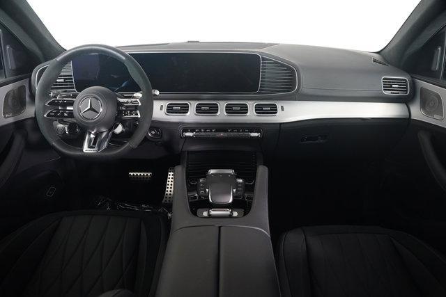 Photo of 2025 Polar White Mercedes-Benz AMG GLE 63