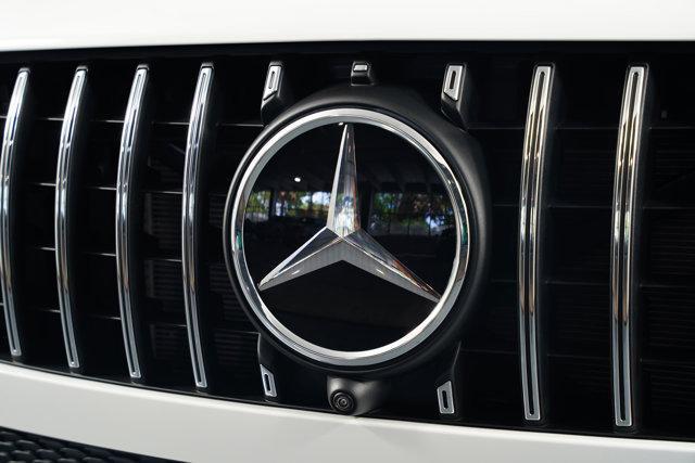 Photo of 2025 Polar White Mercedes-Benz AMG GLE 63