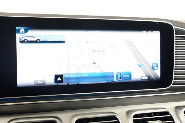 Photo of 2025 Polar White Mercedes-Benz AMG GLE 63