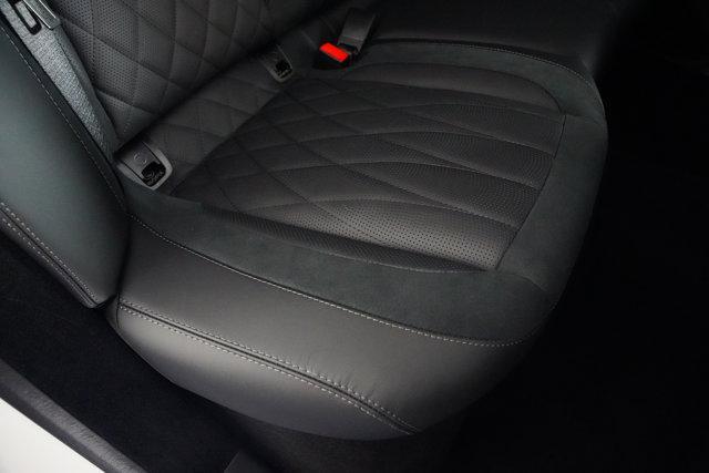 Photo of 2025 Polar White Mercedes-Benz AMG GLE 63