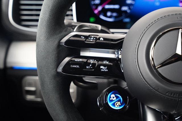 Photo of 2025 Polar White Mercedes-Benz AMG GLE 63