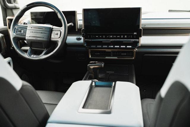 Photo of 2025 Void Black GMC HUMMER EV Pickup