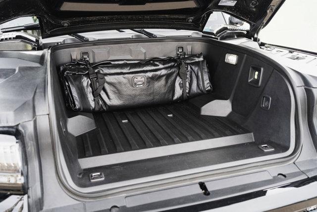 Photo of 2025 Void Black GMC HUMMER EV Pickup