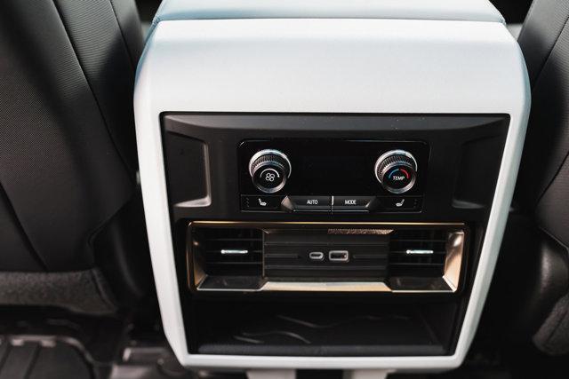 Photo of 2025 Void Black GMC HUMMER EV Pickup