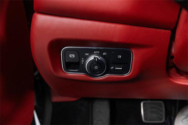 Photo of 2021 Magnetic Silver Aston Martin Vantage