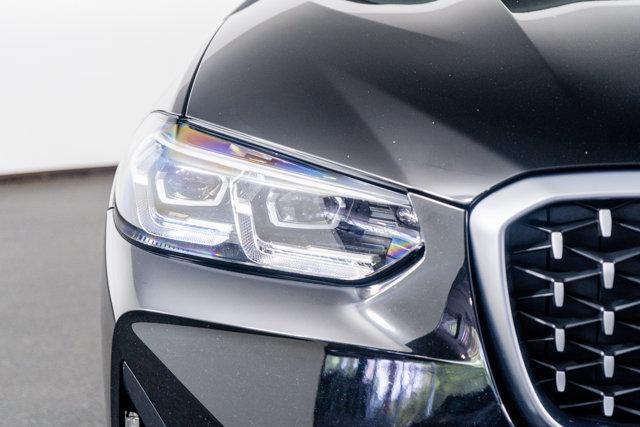 Photo of 2025 Black BMW X4